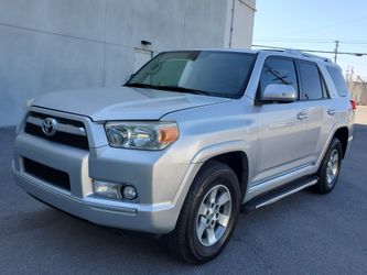 2010 Toyota 4Runner 4x4 SR5 Clean Title