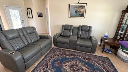 2 love seats set
