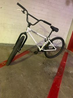 Trident BMX Bike White and Black