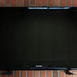 Toshiba 40” Flat Screen Television 