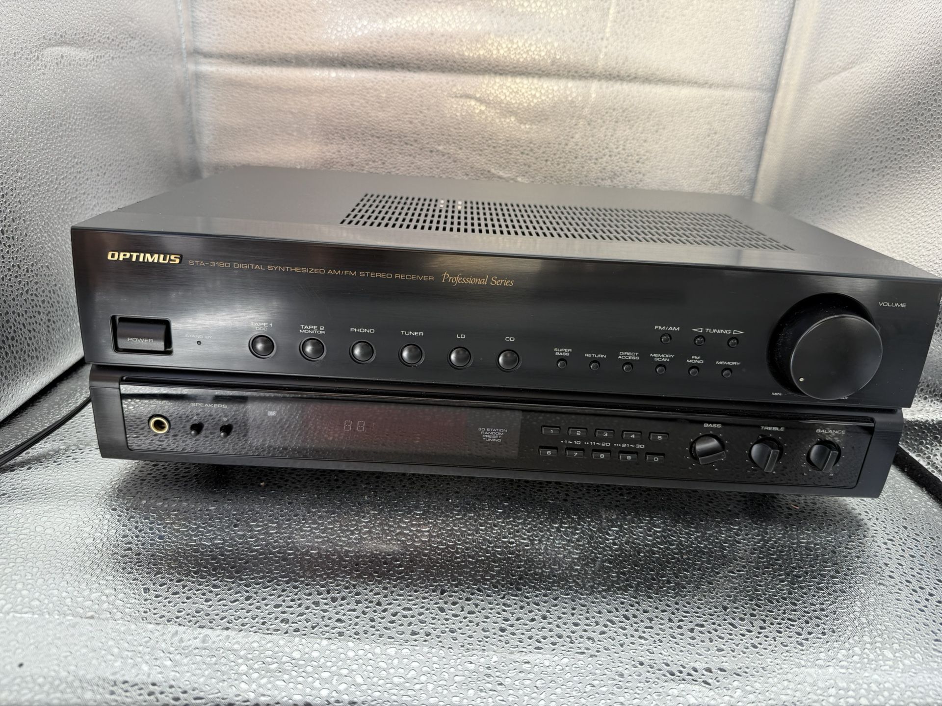 Vintage Optimus STA-3180 Digital Synthesized AM/FM Stereo Receiver Tested/Works