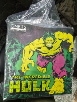 Mezco Hulk