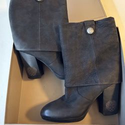 Vince Camuto Genuine Leather Suede Fold Over Chapin Boots Booties. Size 8.5B Color Black