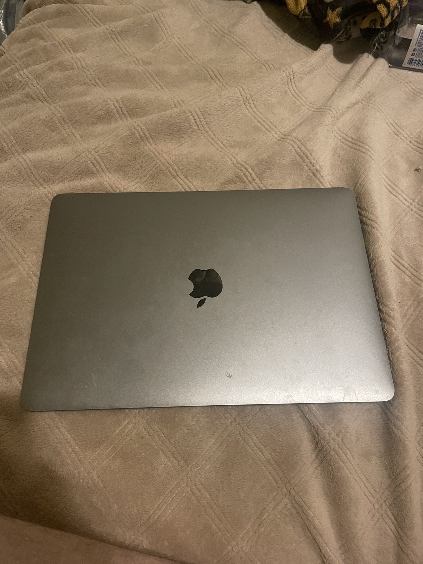2020 Apple Macbook