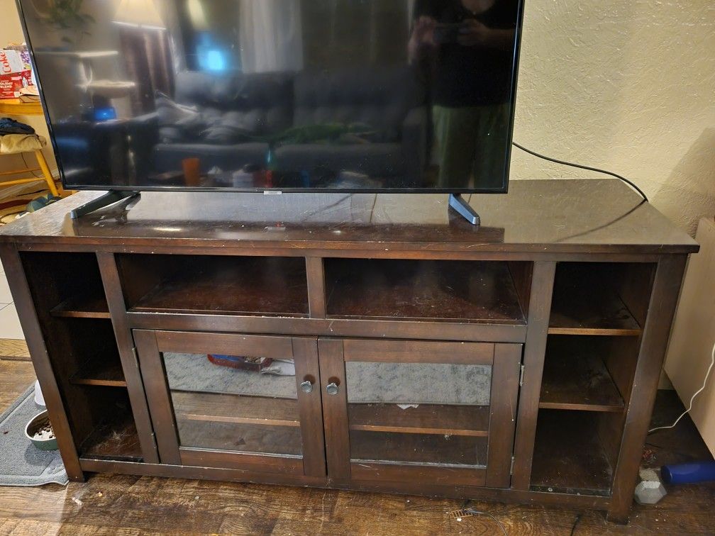 Wooden TV Stand 