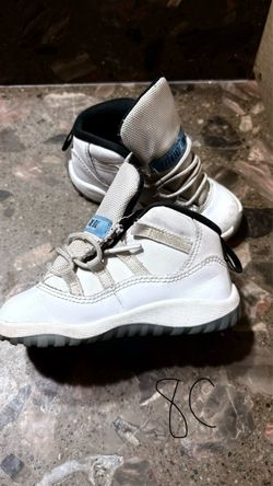 Jordan 11 legend blue