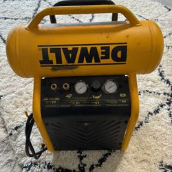 Dewalt Compressor 225psi