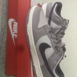 Nike Dunk Low Retro SE 