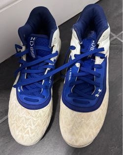 Men’s UA cleats