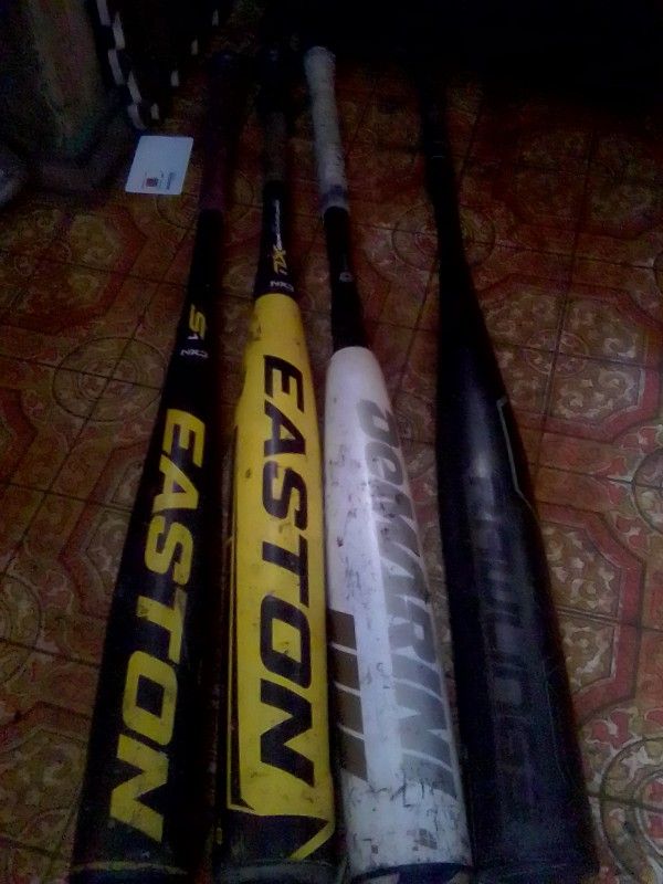 Easton 2 Bats 31" XL1 AND S1-3 " 1" DeMarini Cf8 32."And Rawlings Quatropro-3 33"And 30oz "