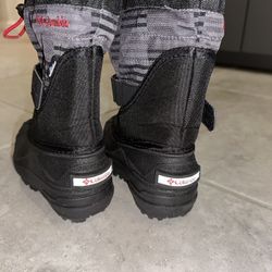 Columbia Toddler Snow boot Size 7
