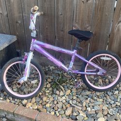 Purple Bike Wheel Size 18