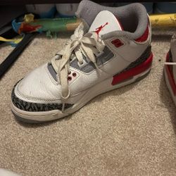 Jordan 3 Retros (size 3M)