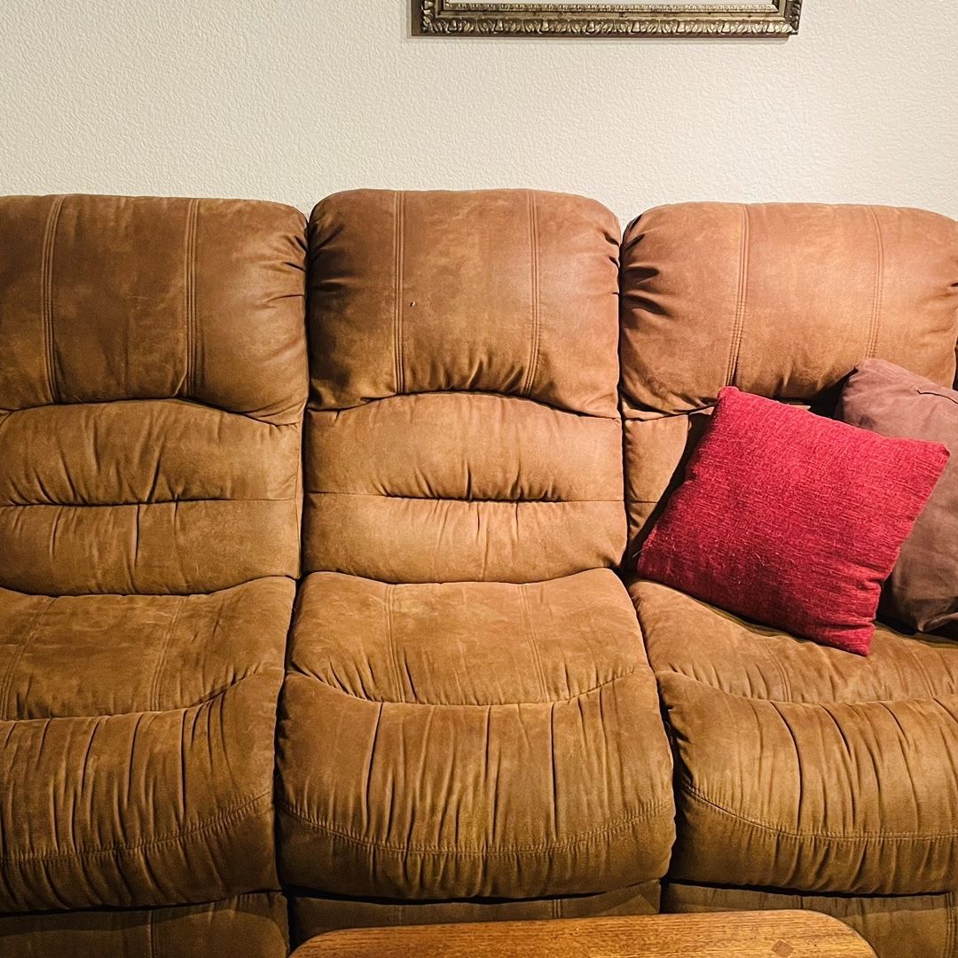 Couch Set With End Table And Coffee Table 