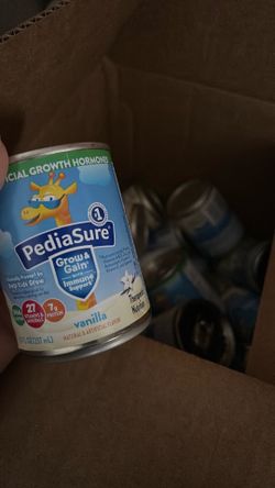 Boxes of Pediasure (cajas de pediasure)