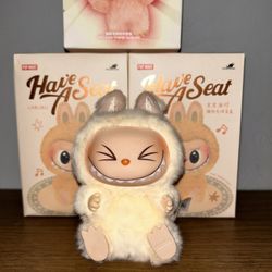 Labubu Have A Seat Sisi