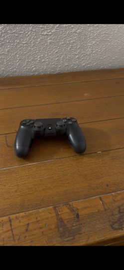 PS4 controller