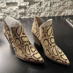 Steve Madden women’s Croc Boots