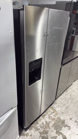 Amana side-by-side 33 inch wide refrigerator