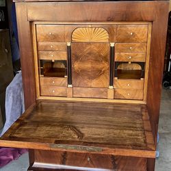 Antique Desk Circa 1850s Beautiful Stunning And Great Condition For Its Age 