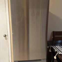 4 Month Old Refrigerator (semi-new) 