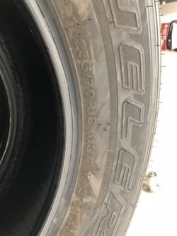 18” Bridgestone 255/70 R18