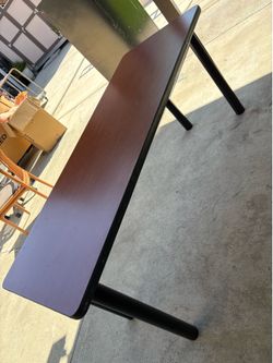 Desk or pastries table