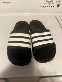 Adidas ADILETTE SLIDES 7.5