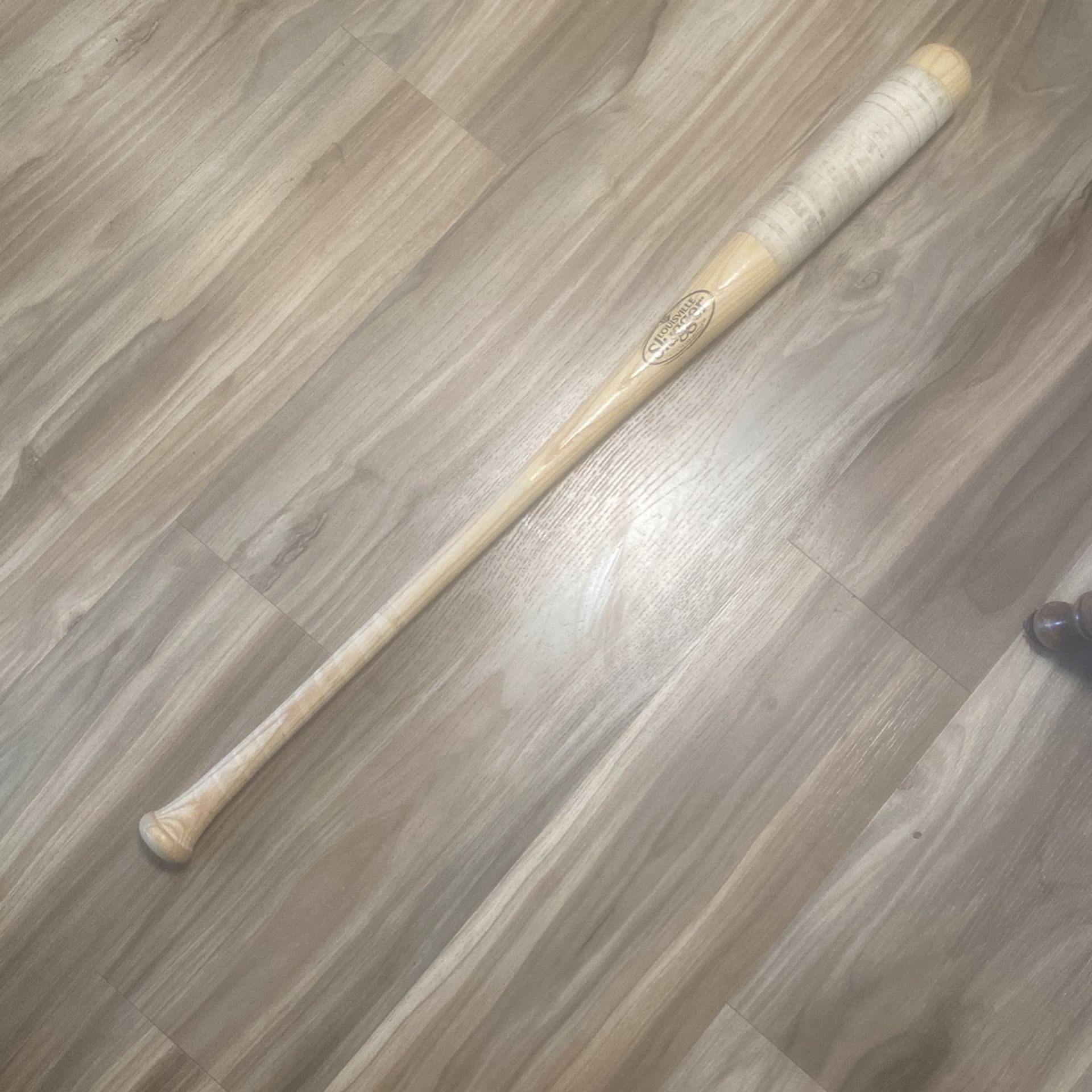Fungo 36” bat Louisville Slugger