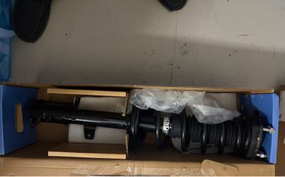 2011 Toyota Venza 2.7L driver rear side strut