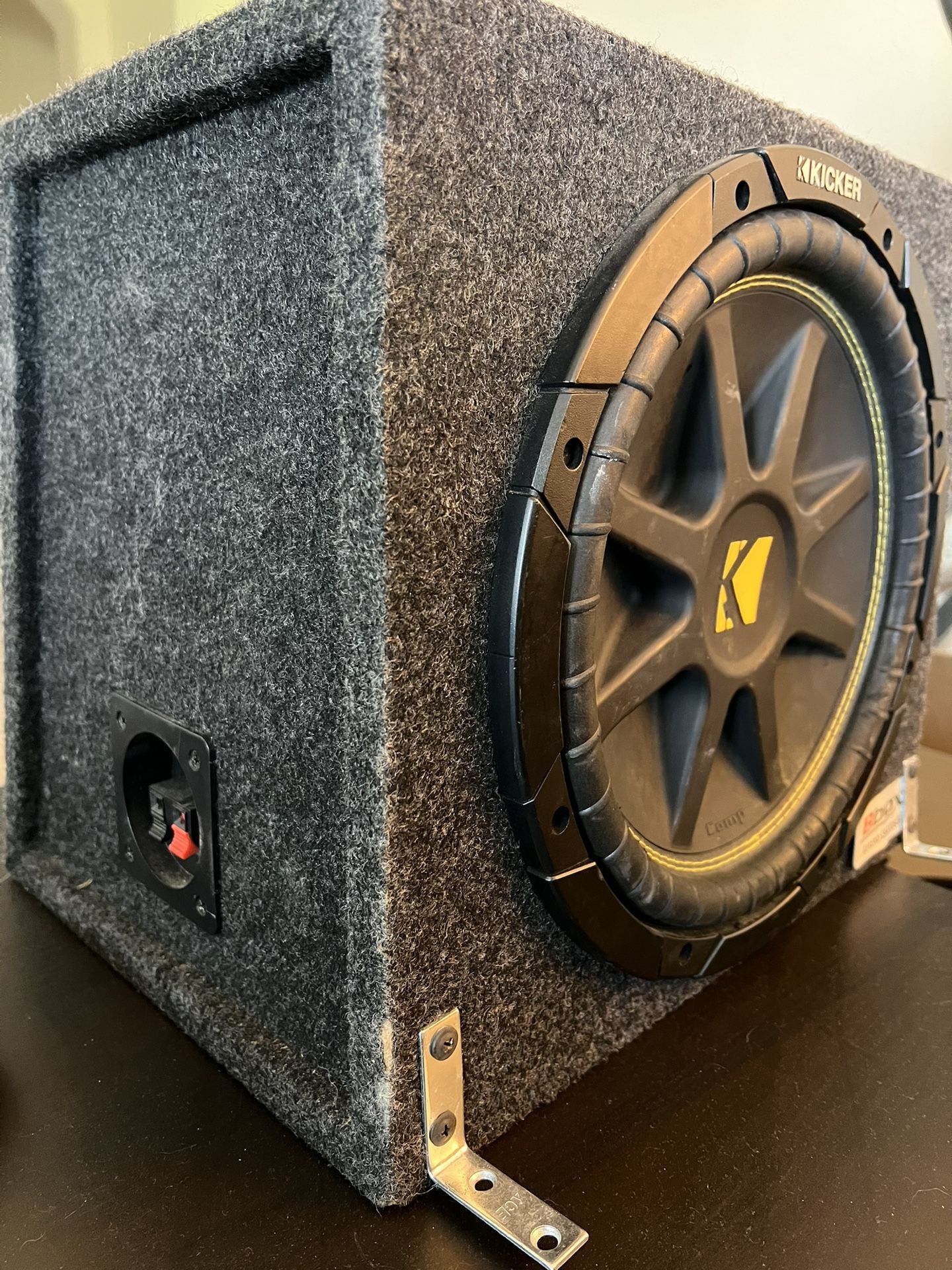12’ Kicker Sub W/ Amp