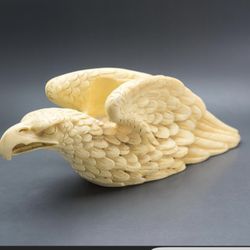 Vintage Resin Ornate Eagle Singe Pipe Rest / Holder / Stand - Mid-Century