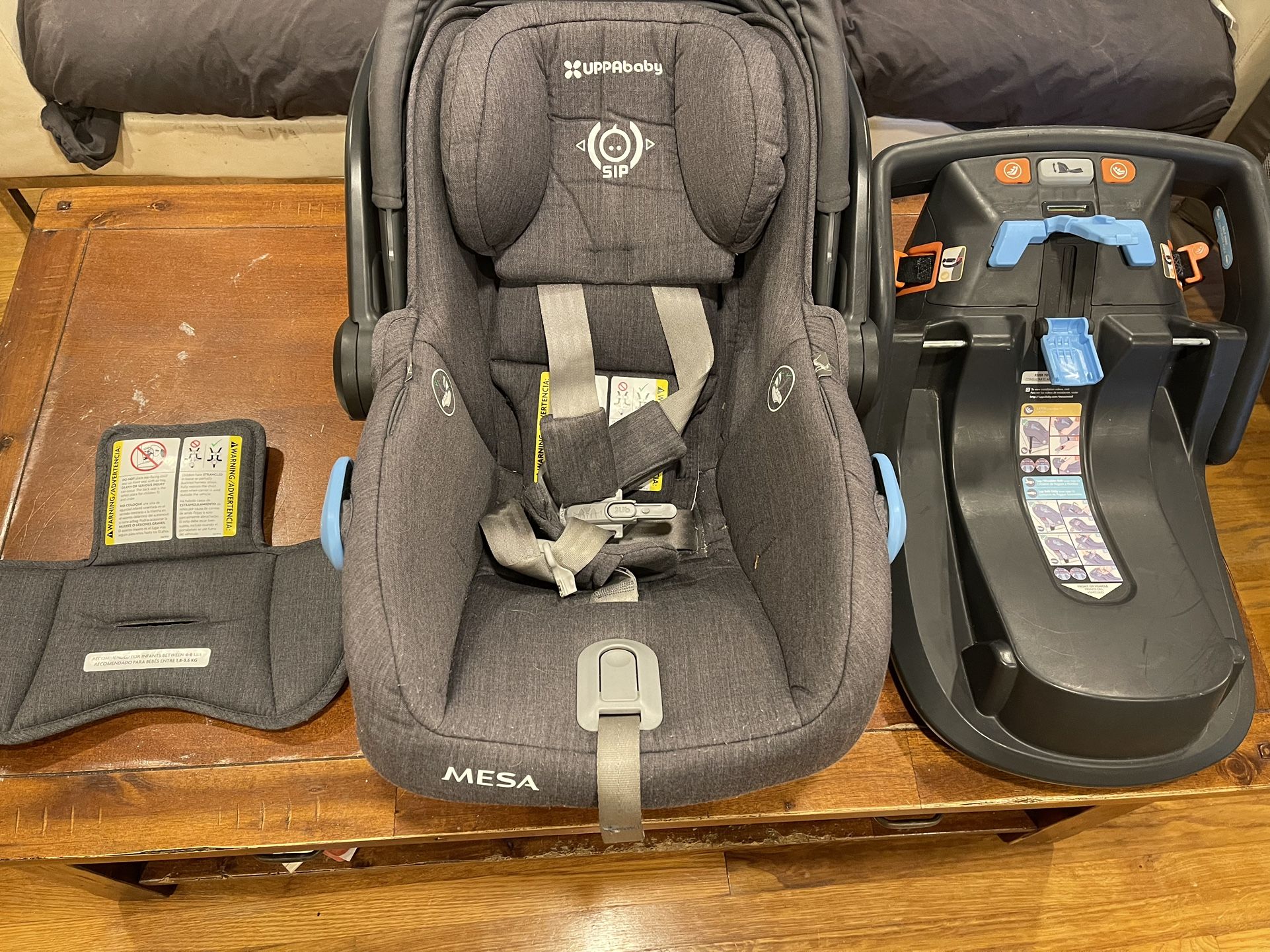 Uppababy Mesa Car Seat with base and brand new Infant Insert for Sale in Lakewood CA OfferUp