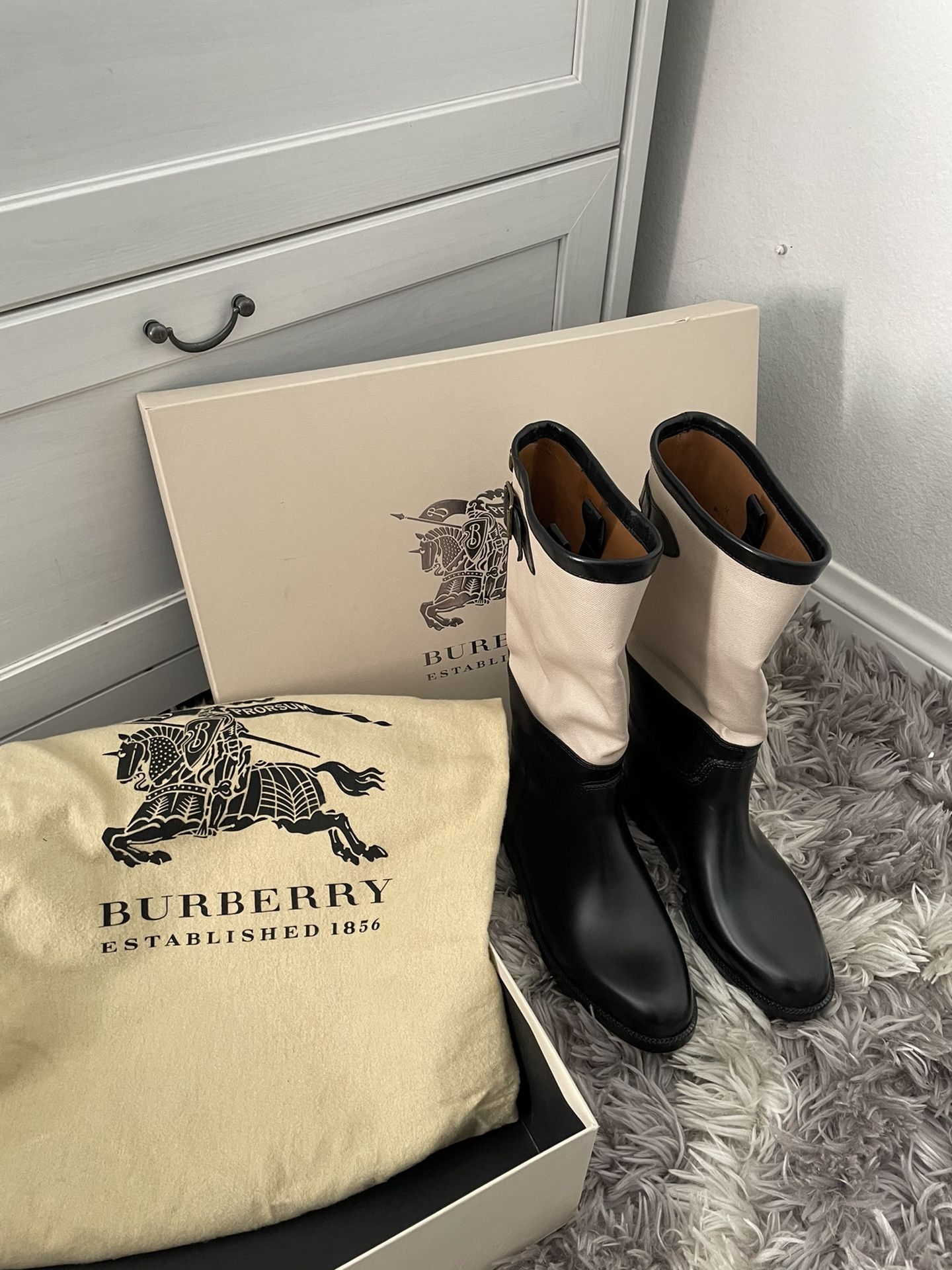 Burberry Boots