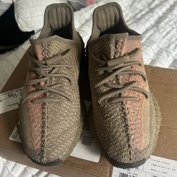 Yeezy 350 Taupe 