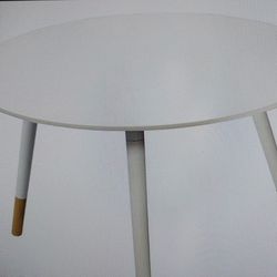 Coffee Round Table White With 3 Bamboo Legs