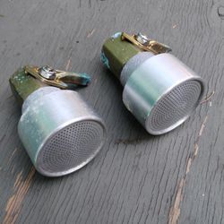 Dramm 400AL Aluminum nozzle attached to a brass hose shut-off valve