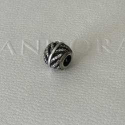 Pandora Feather Charm (1)