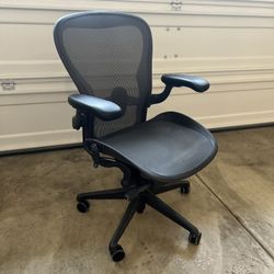 Herman Miller Aeron Remastered 