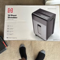 16 Sheet Shredder