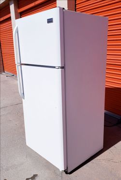 Free Delivery Included Top Freezer Refrigerator 18 CuFt Frigidaire Will Be Plugged In Running And Cold When You Come To Look Fridge