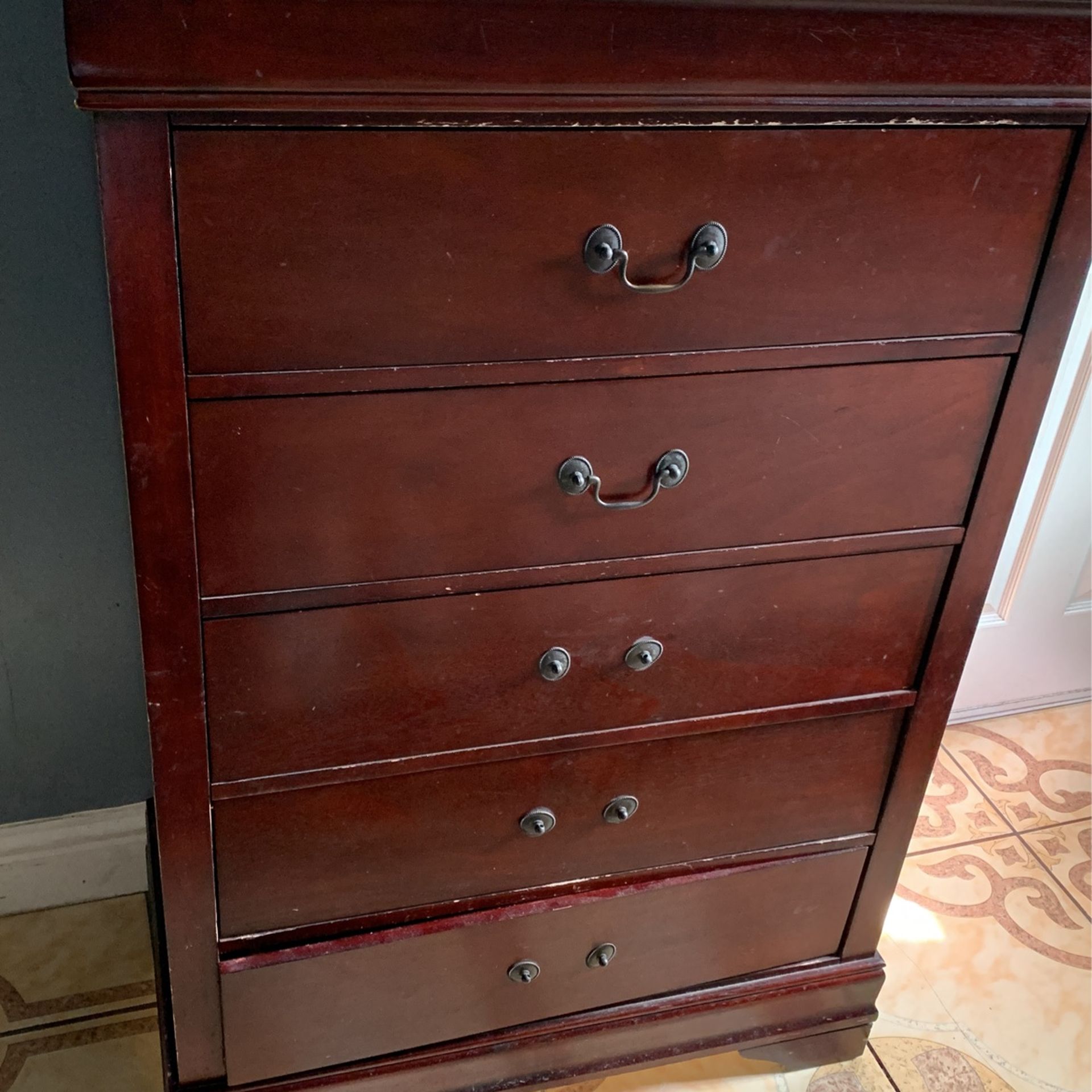 drawer Dresser for Sale in Bakersfield, CA OfferUp
