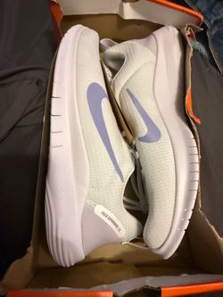 Nike women’s shoe size 10