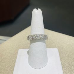 Gold Diamond Ring 
