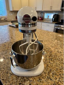 KitchenAid mixer -white