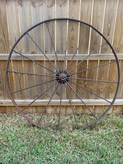 Large Antique Wagon Wheel – Rustic Farmhouse / Western Decor