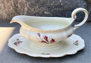 ROSENTHAL Pompadour Continental Moss Gravy Boat with Attached Underplate