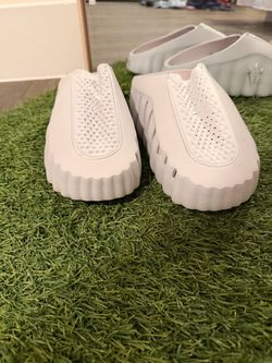 Nike Aqua Swoosh Slip-On Mules