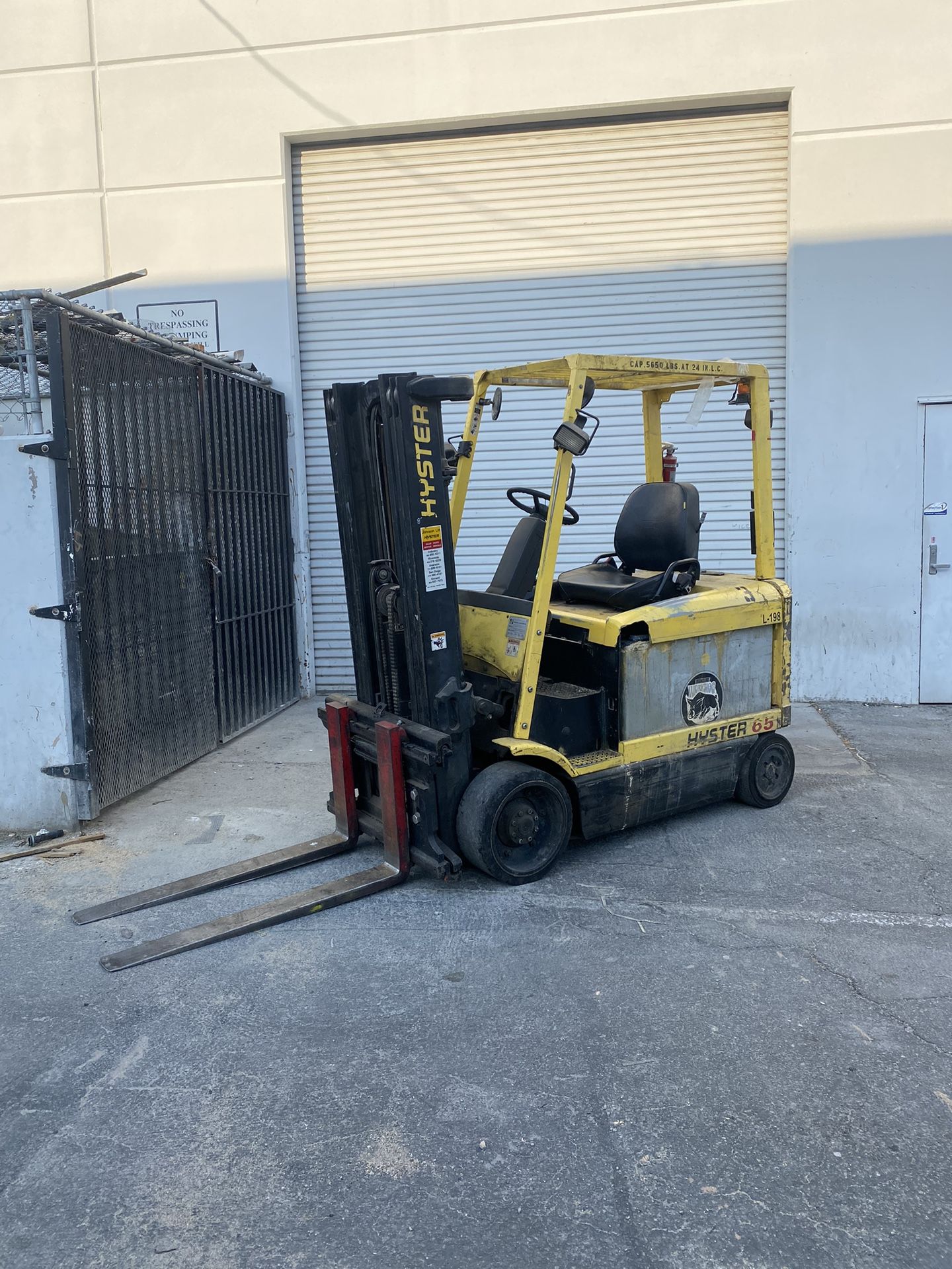 Forklift 