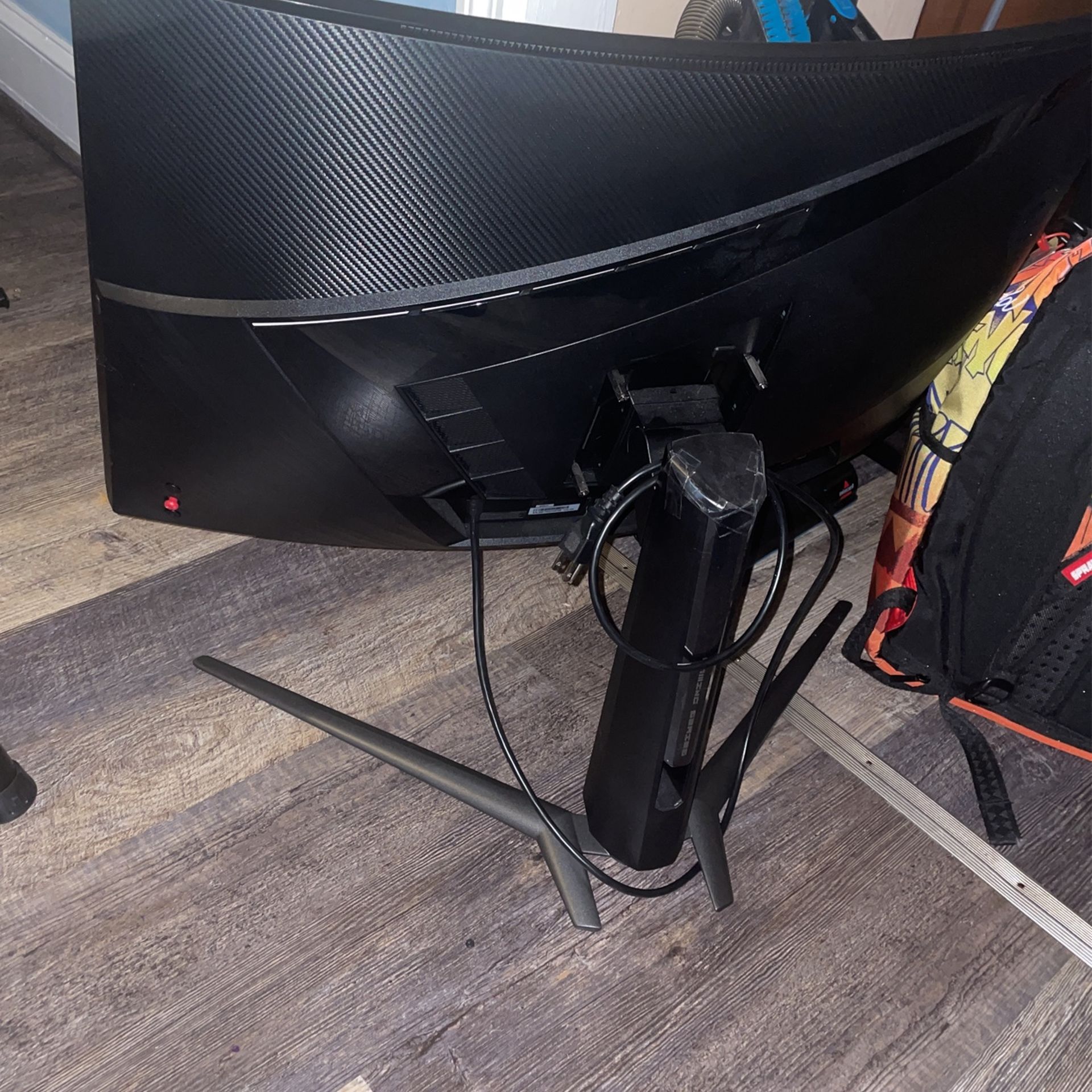 MSI - MPG ARTYMIS 323CQR 32" LED Curved QHD FreeSync Monitor (DisplayPort, HDMI, DVI)